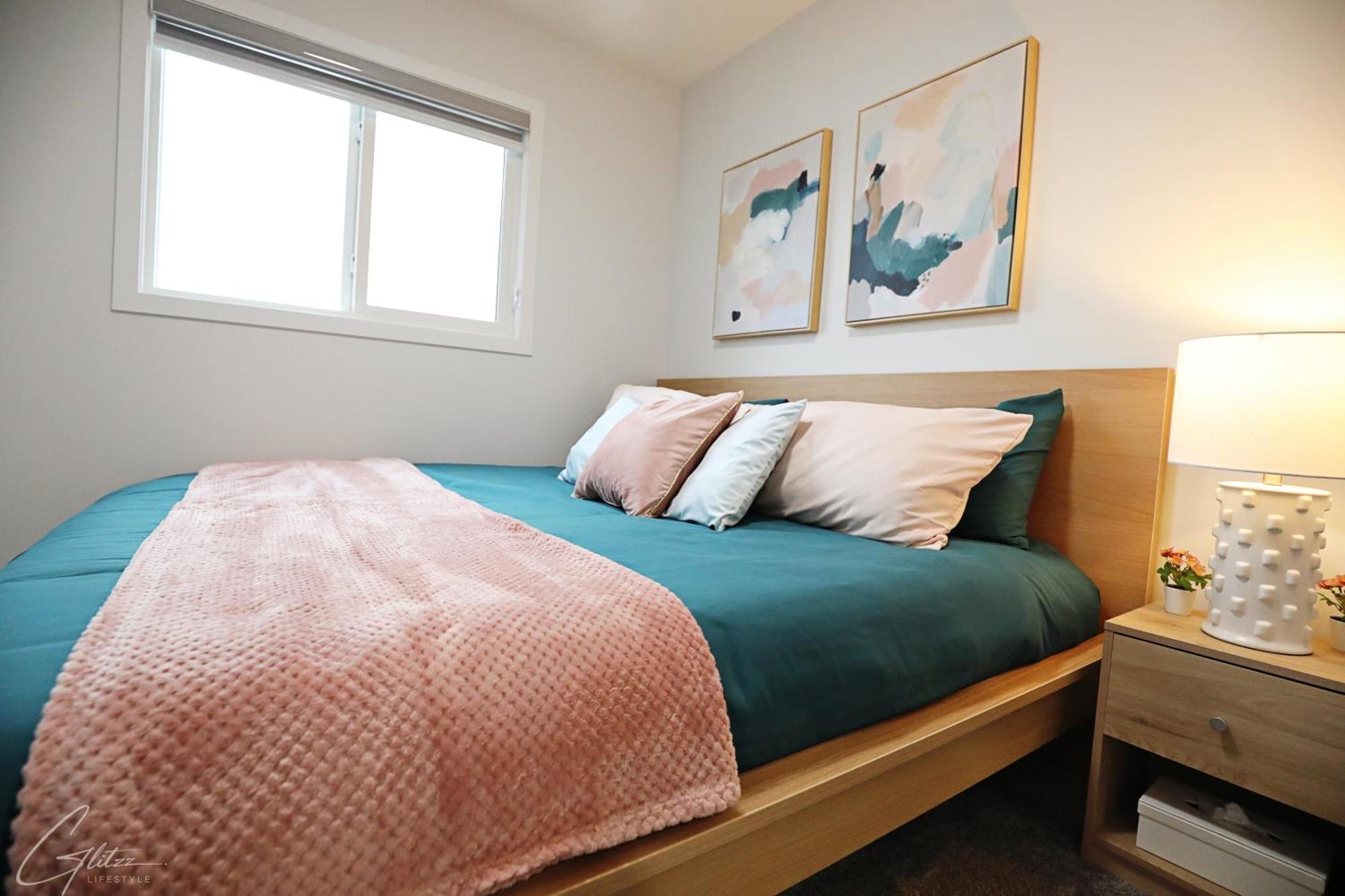 Holiday home Exquisite Oasis With 3 King Beds,airport,disney Edmonton