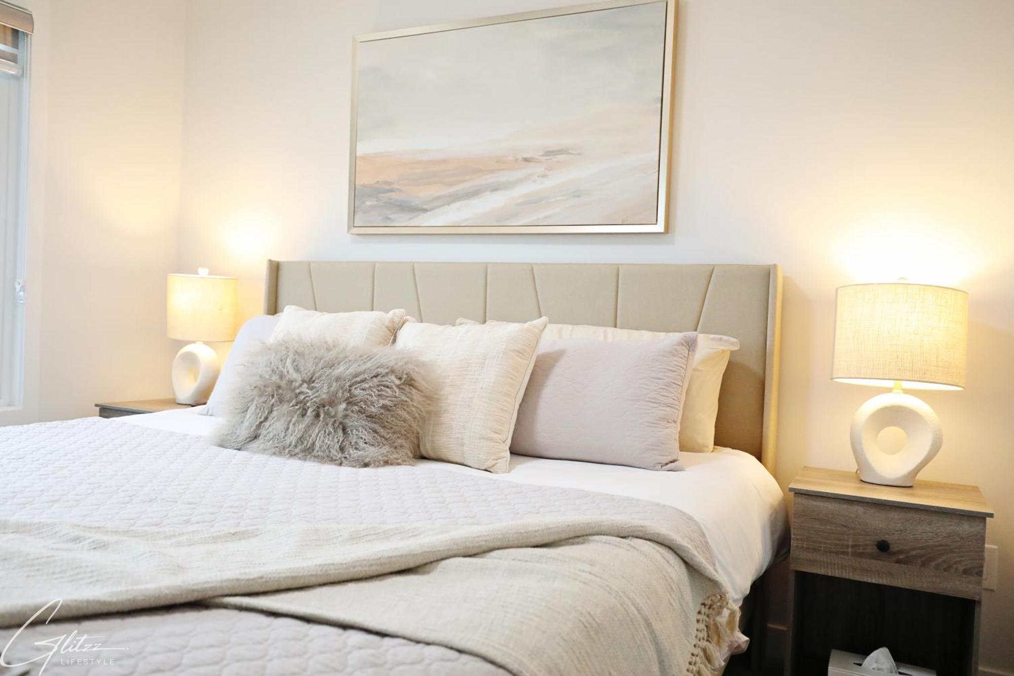 Exquisite Oasis With 3 King Beds,airport,disney Holiday home *