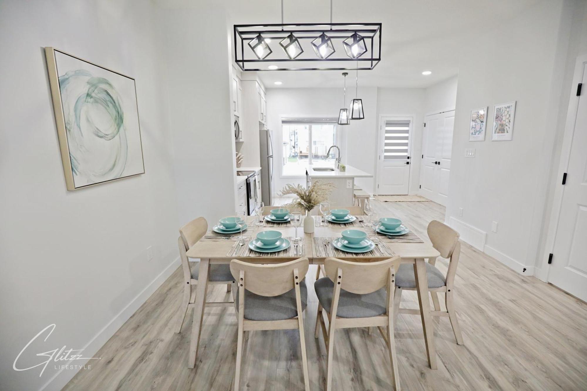 Exquisite Oasis With 3 King Beds,airport,disney Holiday home *